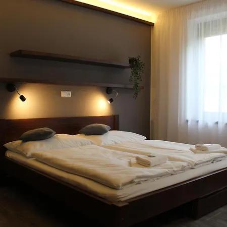 Ve Vinohrade 3* Němčičky